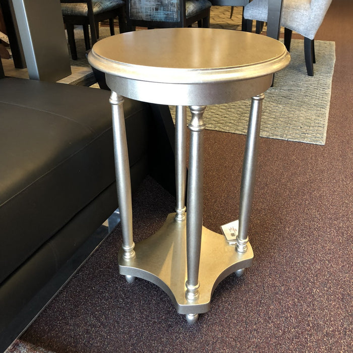 Round Pedestal Table in Silver